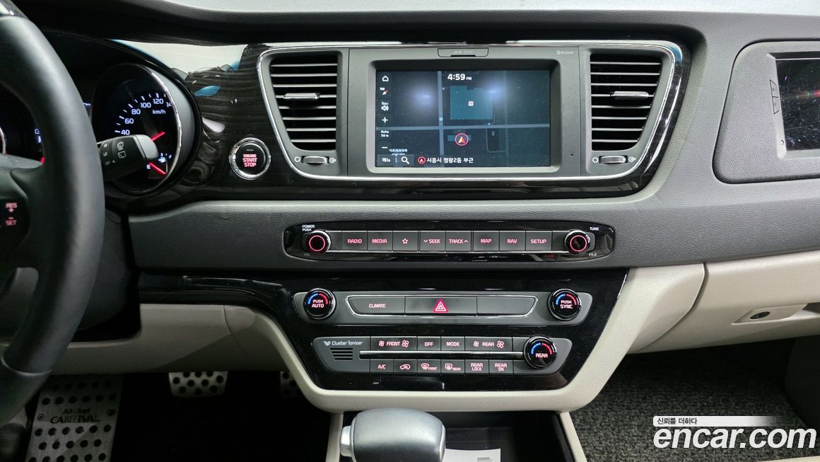 Kia Canival 2019