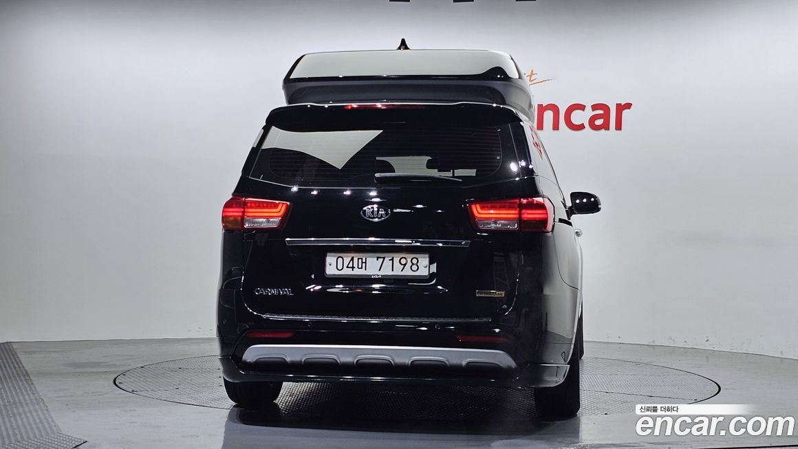 Kia Canival 2018