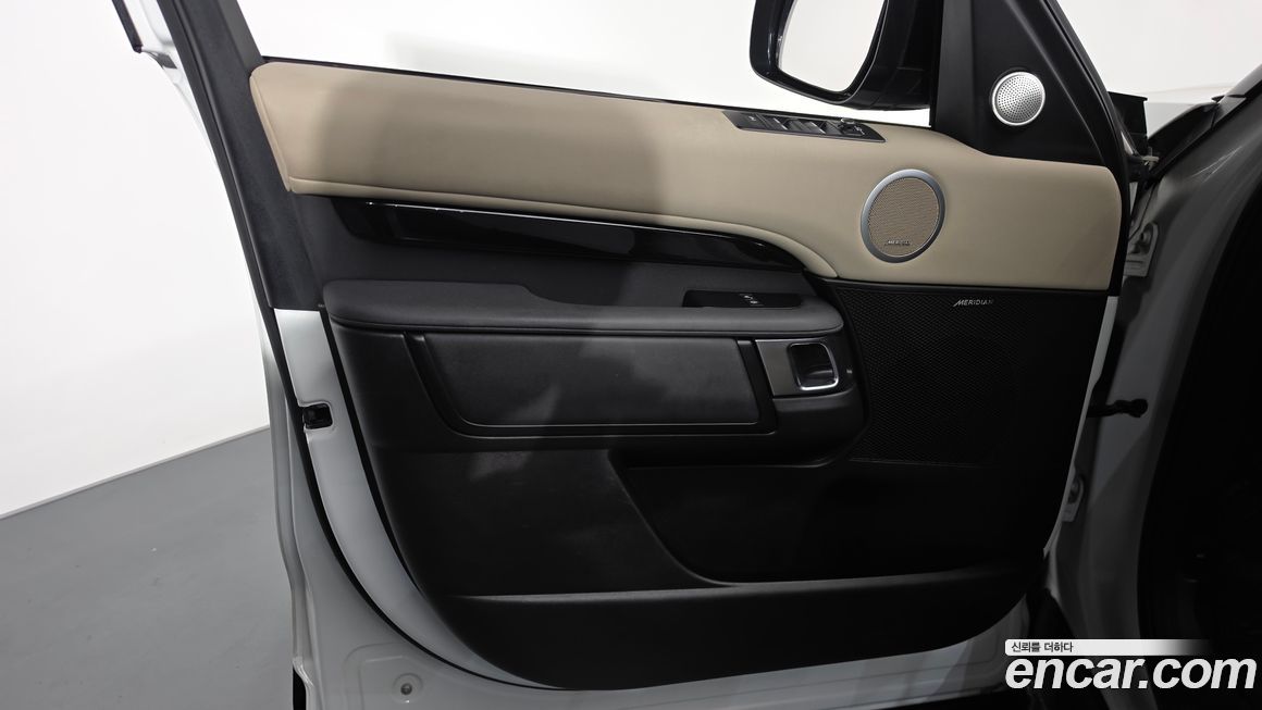 Land Rover Discovery 2018