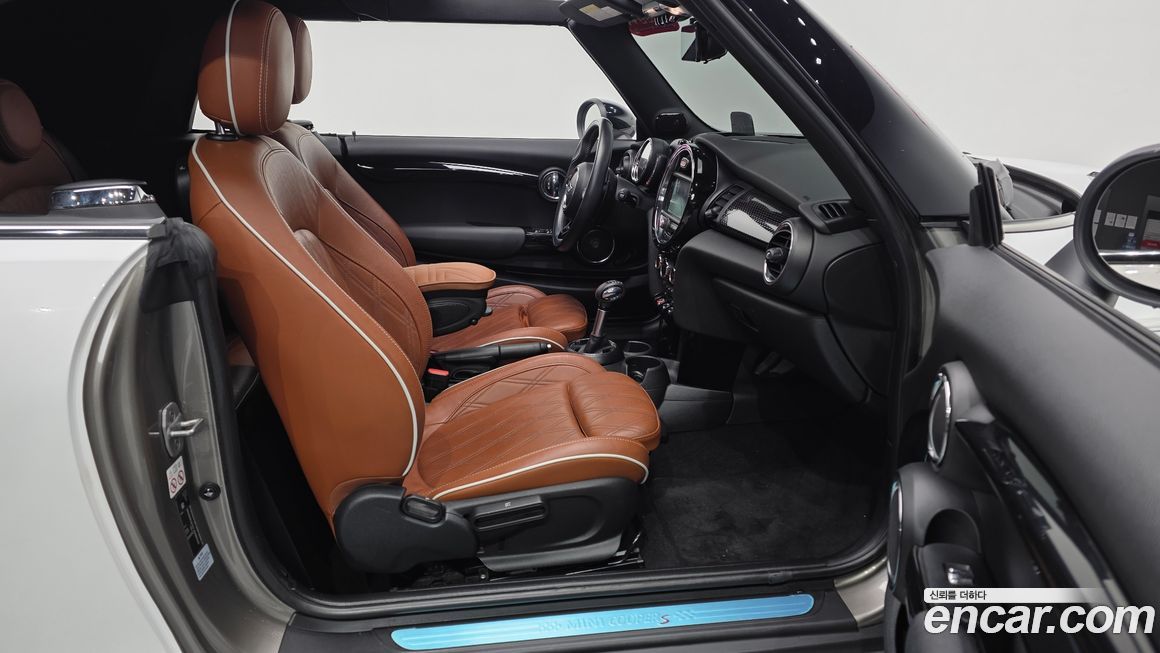 Mini Cooper Convertible 2018