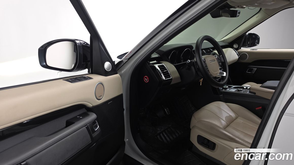 Land Rover Discovery 2018