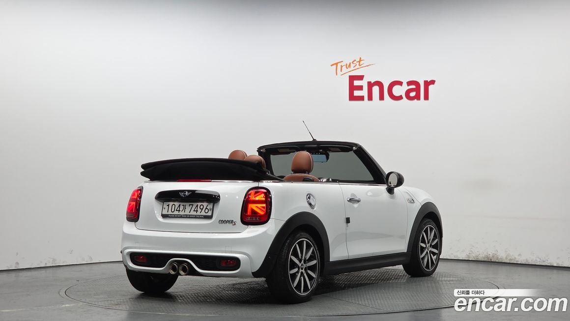 Mini Cooper Convertible 2018
