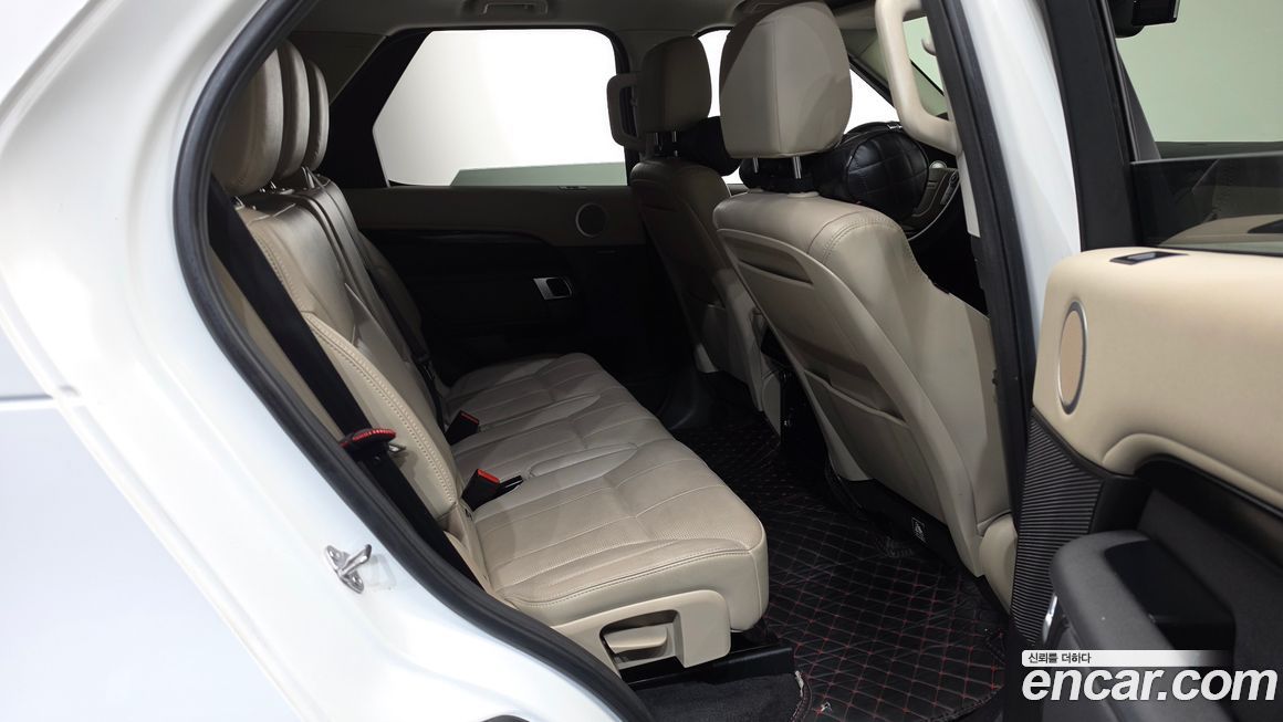 Land Rover Discovery 2018