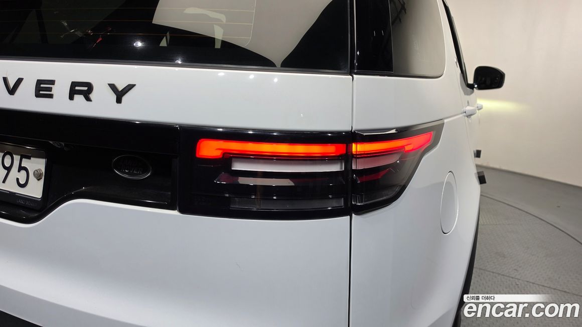 Land Rover Discovery 2018