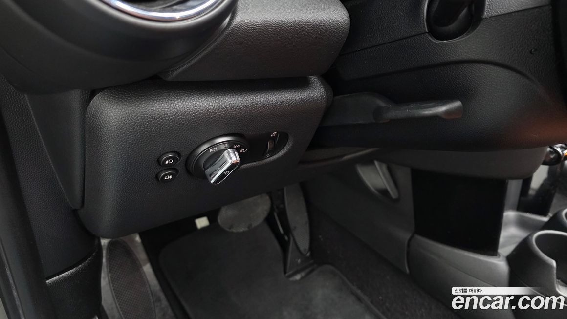 Mini Cooper Convertible 2018