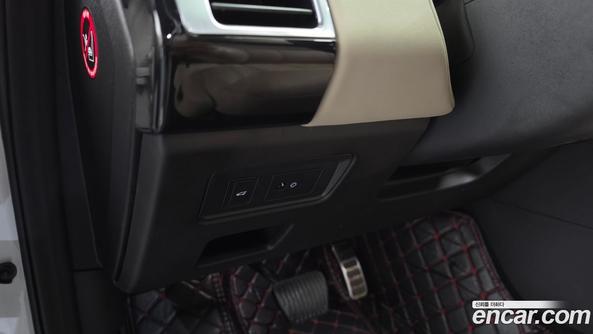 Land Rover Discovery 2018