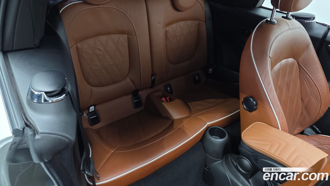 Mini Cooper Convertible 2018