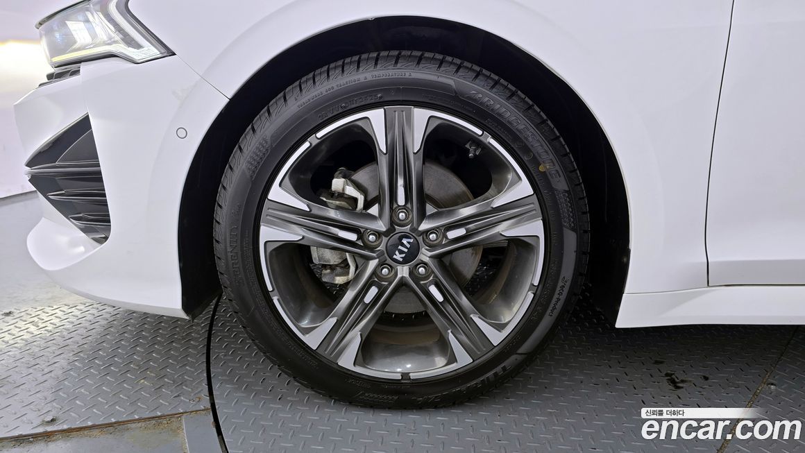 Kia K5 2021