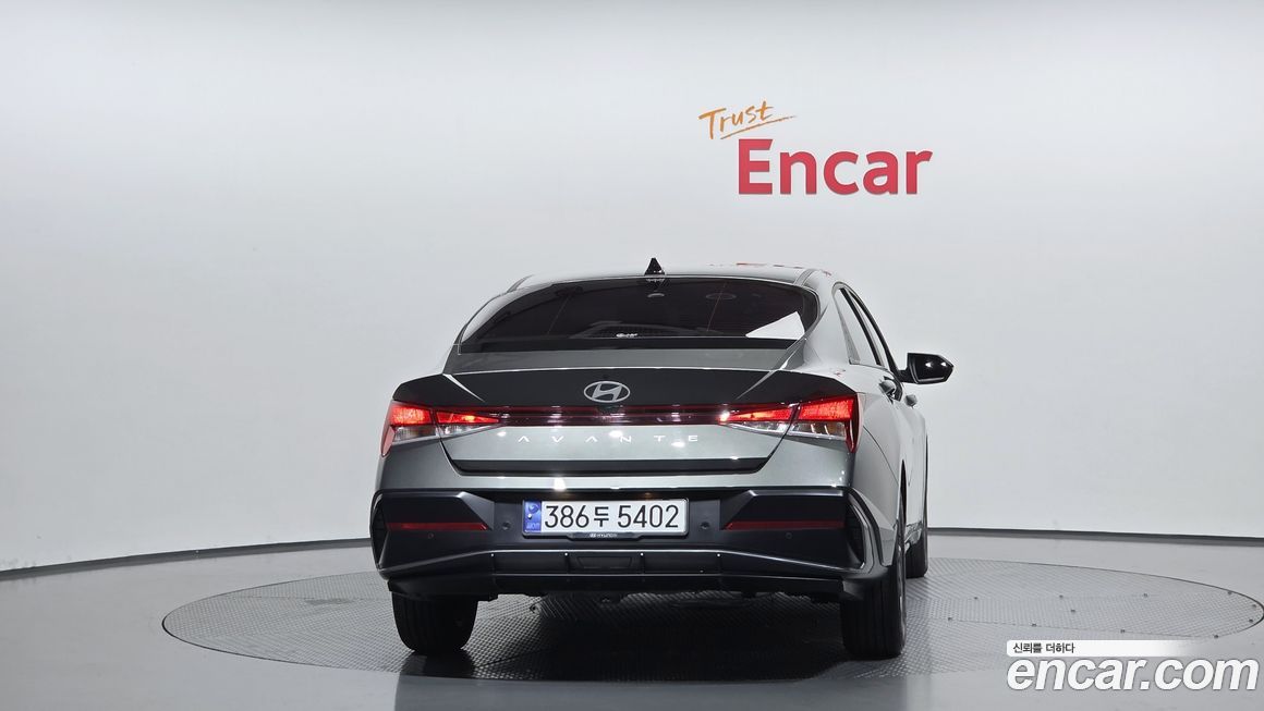 Hyundai AVANTE 2024
