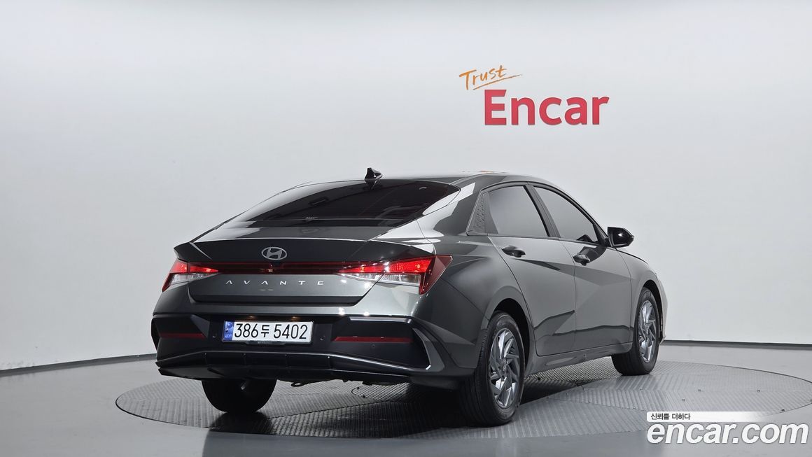 Hyundai AVANTE 2024