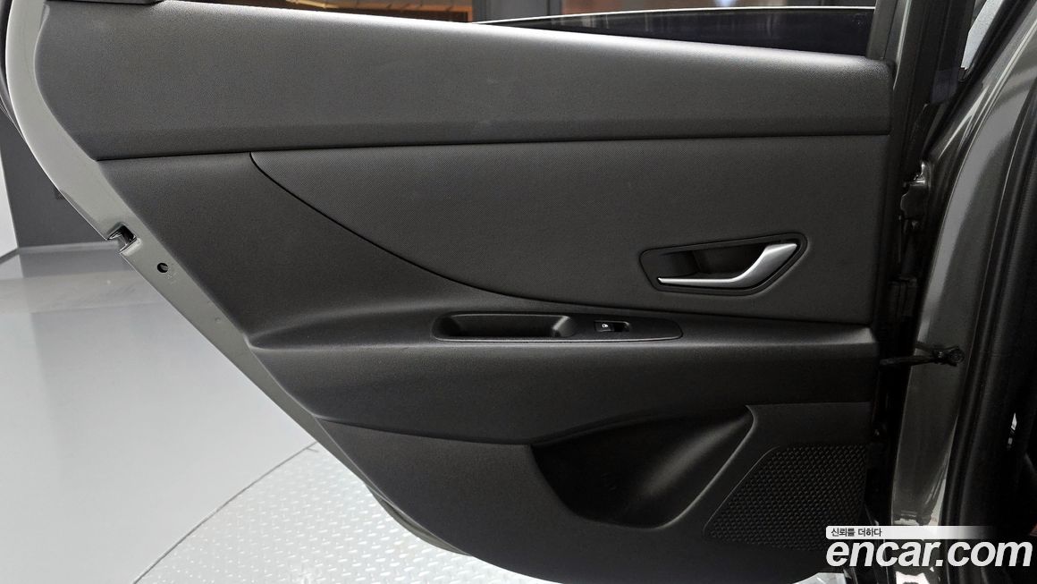 Hyundai AVANTE 2024