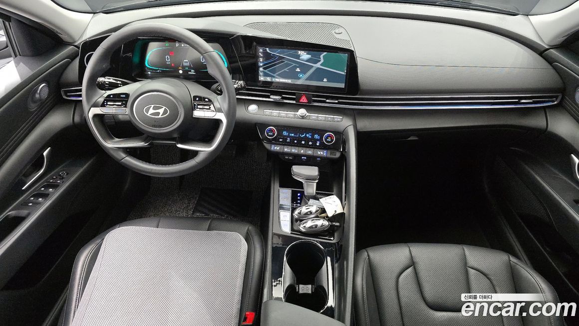 Hyundai AVANTE 2024