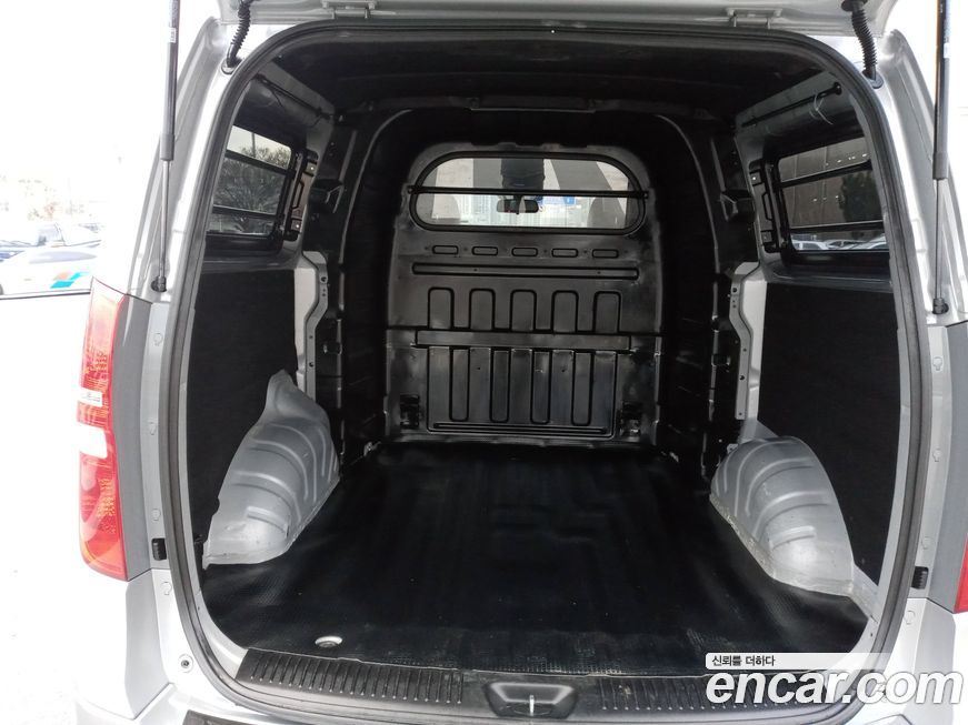 Hyundai Starex 2021