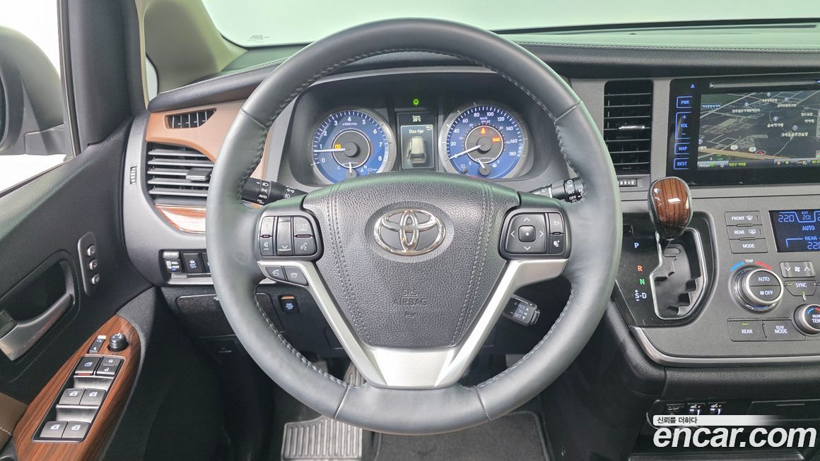 Toyota Sienna 2015