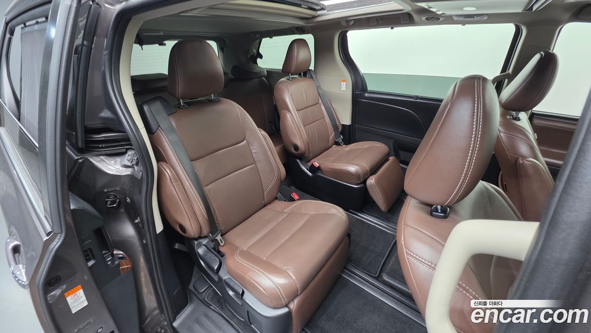 Toyota Sienna 2015