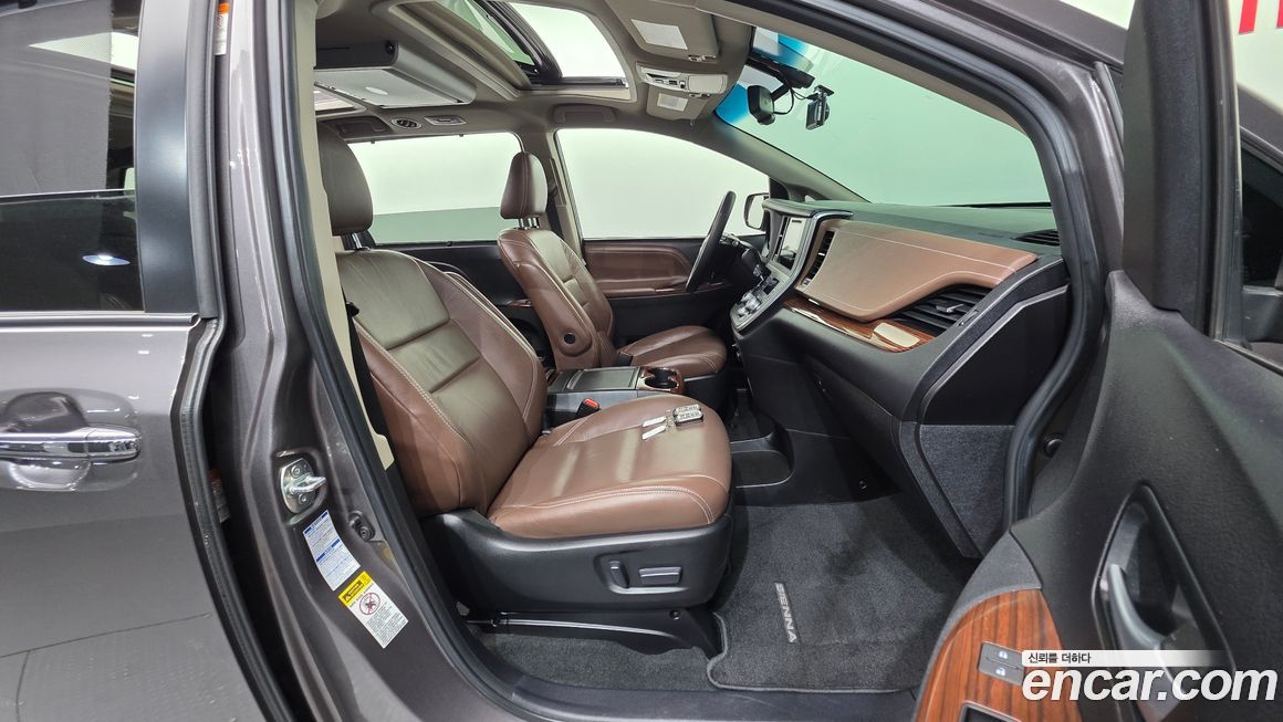 Toyota Sienna 2015