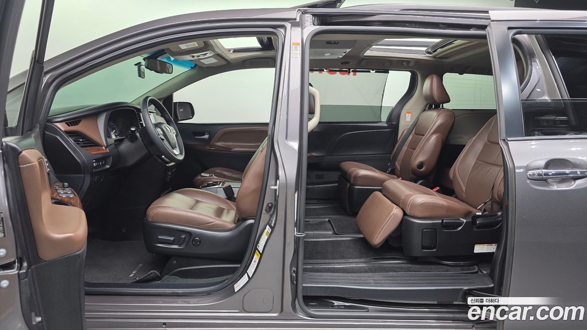 Toyota Sienna 2015