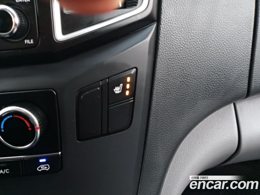 Hyundai Starex 2021
