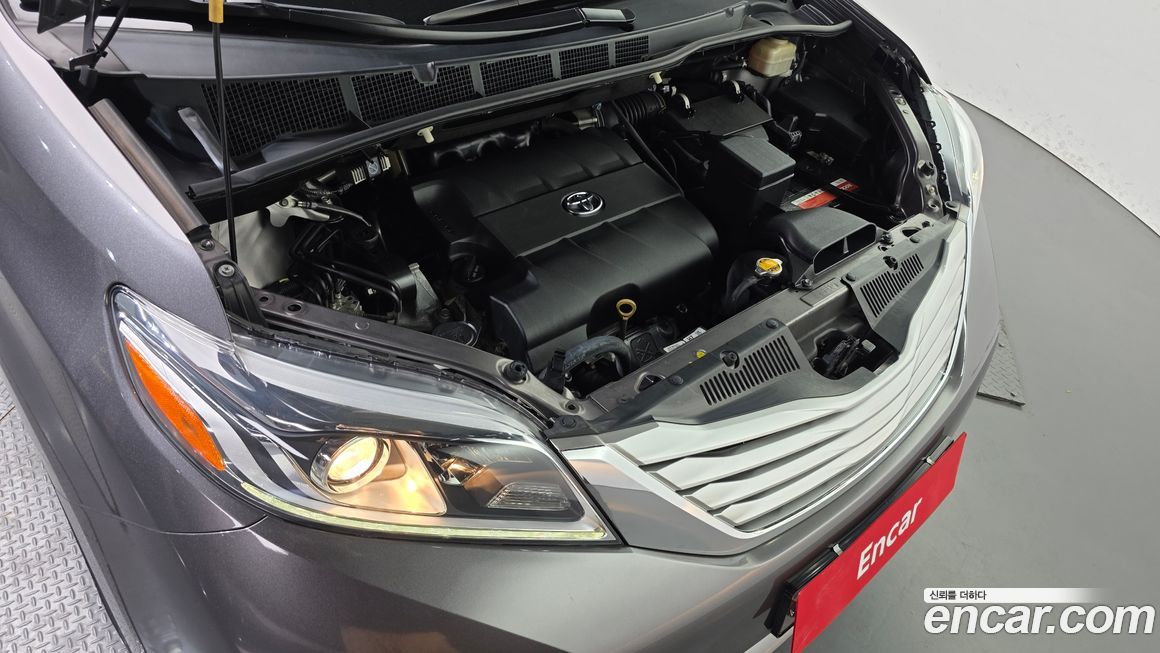 Toyota Sienna 2015