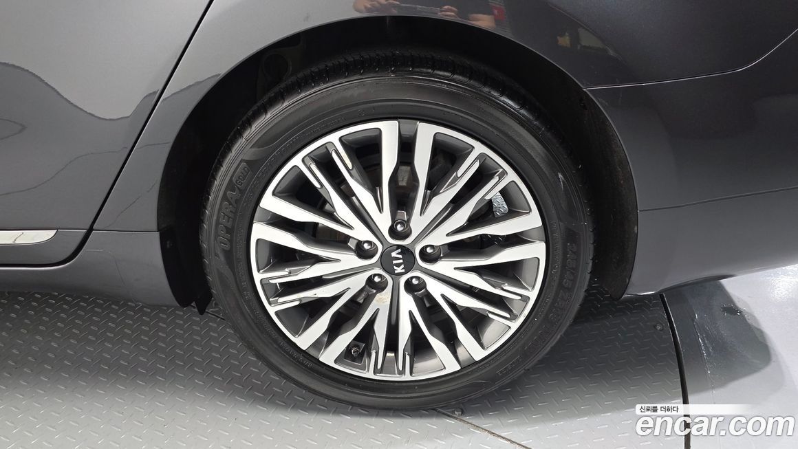 Kia K7 2020