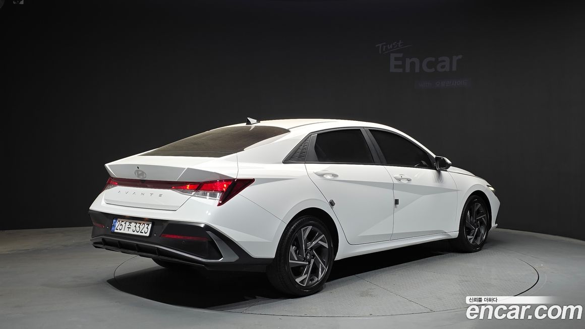 Hyundai AVANTE 2024