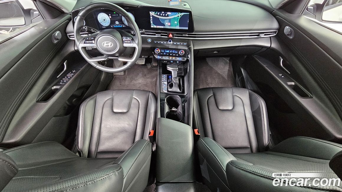 Hyundai AVANTE 2024