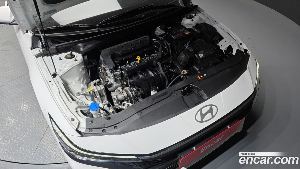 Hyundai AVANTE 2024