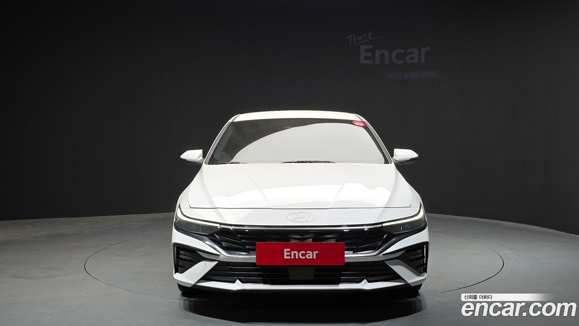 Hyundai AVANTE 2024