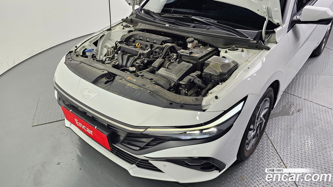 Hyundai AVANTE 2024