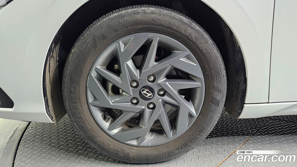 Hyundai AVANTE 2024