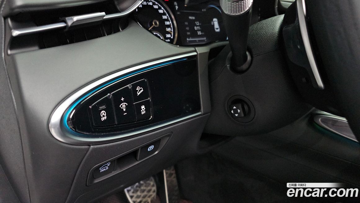 Genesis GV70 2023