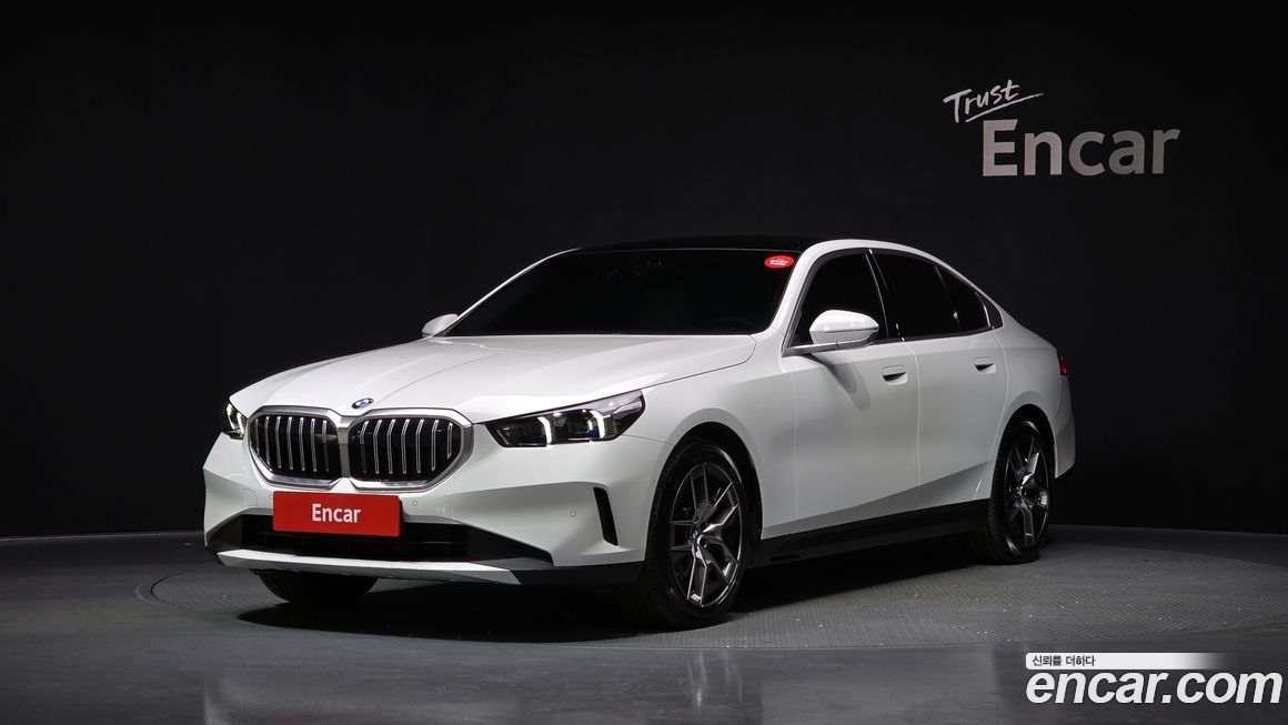 BMW 5-Series 2025