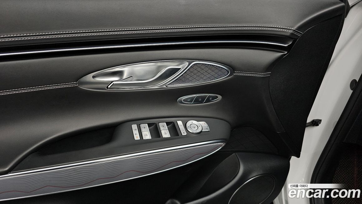 Genesis GV70 2023