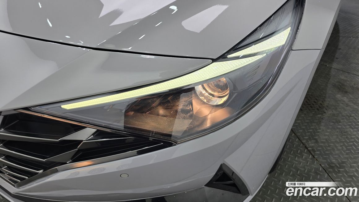 Hyundai AVANTE 2021