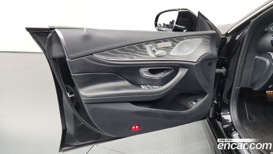 Mercedes-Benz CLS-Class 2021