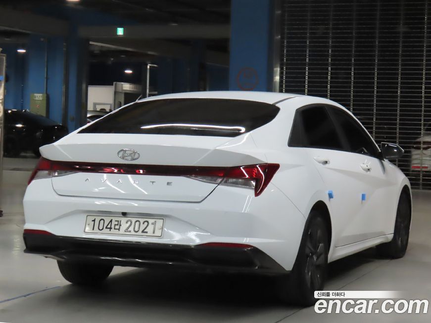 Hyundai AVANTE 2021