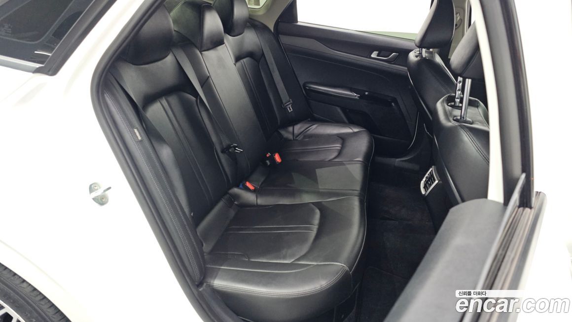 Kia K5 2023