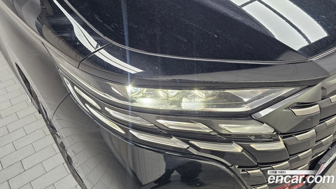 Toyota Alphard 2025