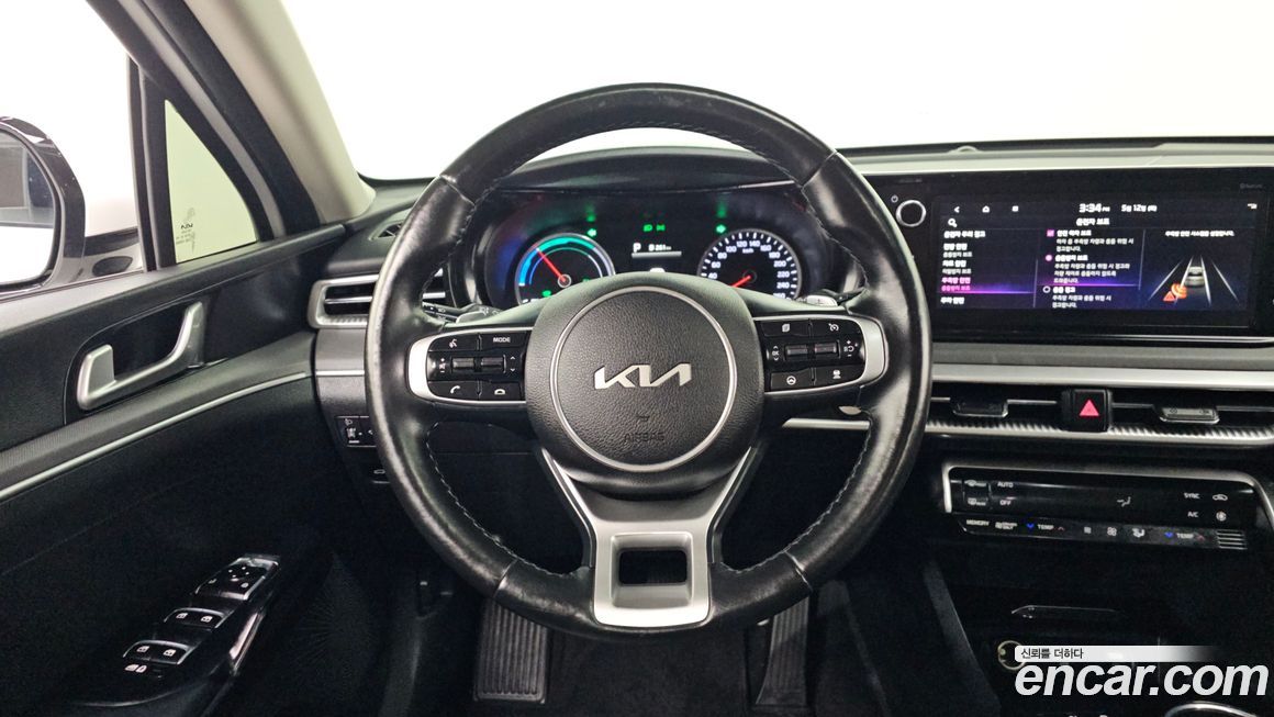 Kia K5 2023