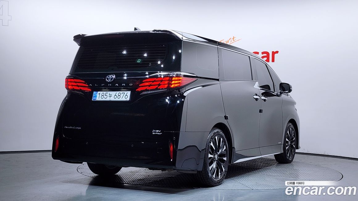 Toyota Alphard 2024