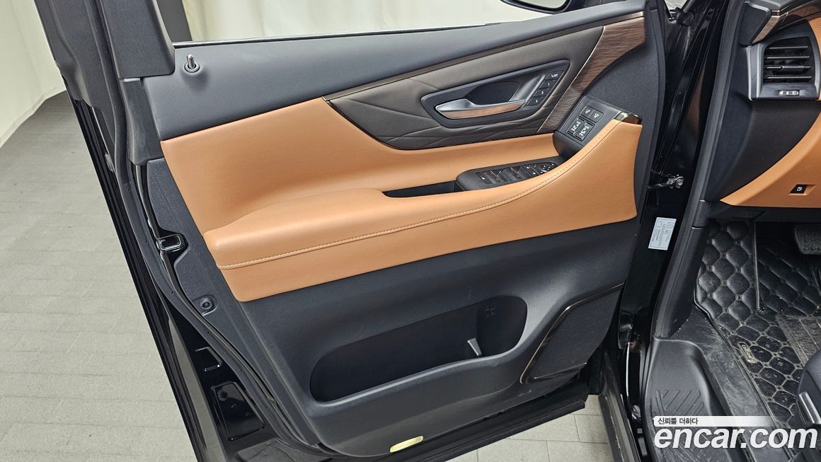 Toyota Alphard 2025