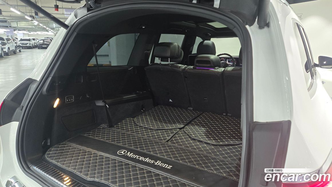 Mercedes-Benz GLS-Class 2023