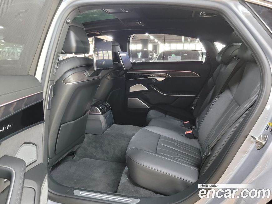 Audi A8 2023