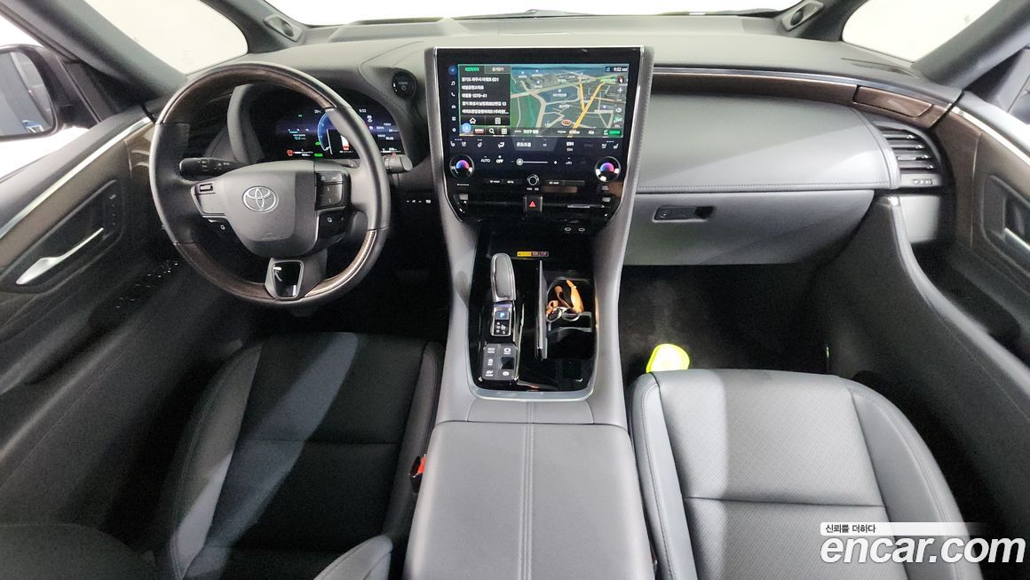 Toyota Alphard 2024