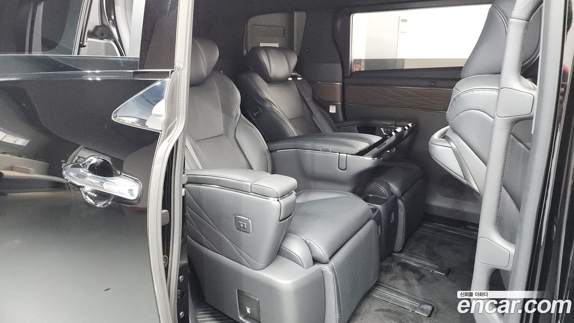 Toyota Alphard 2024