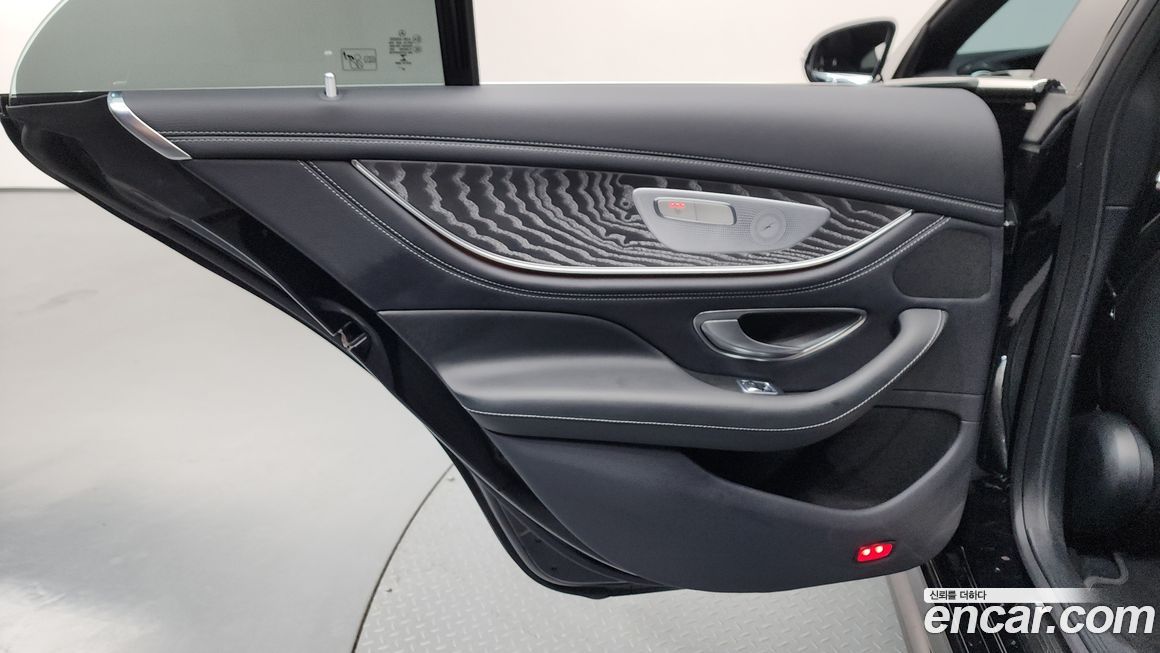 Mercedes-Benz CLS-Class 2021