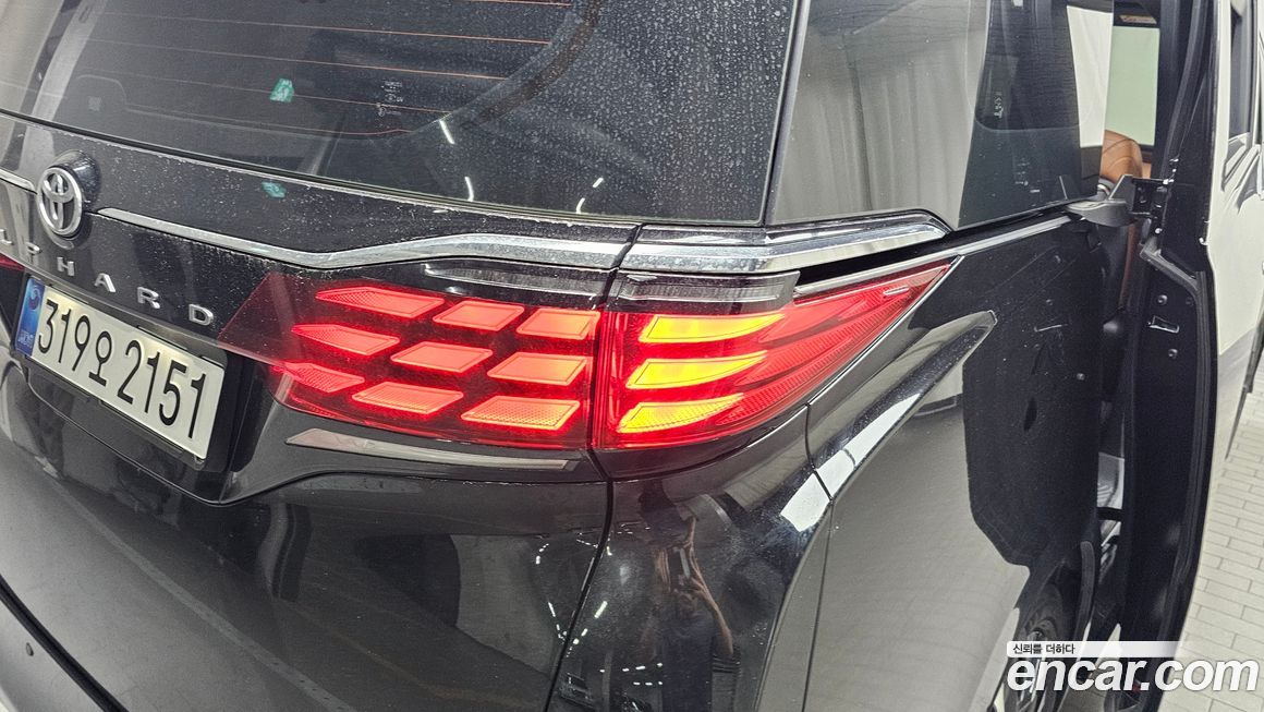 Toyota Alphard 2025