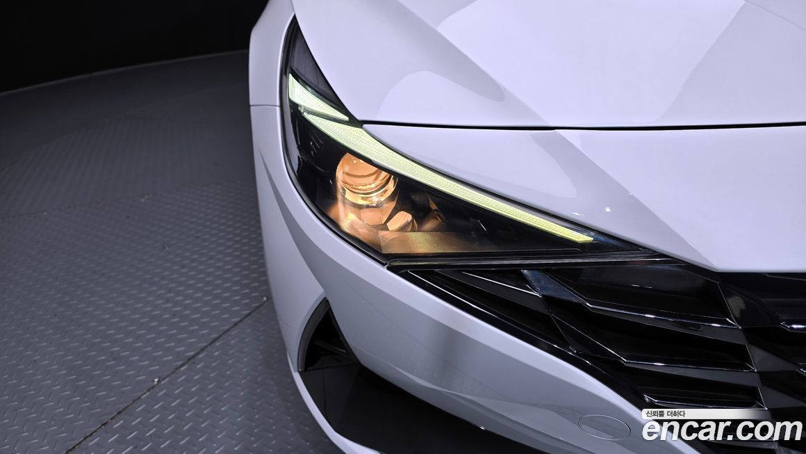 Hyundai AVANTE 2021