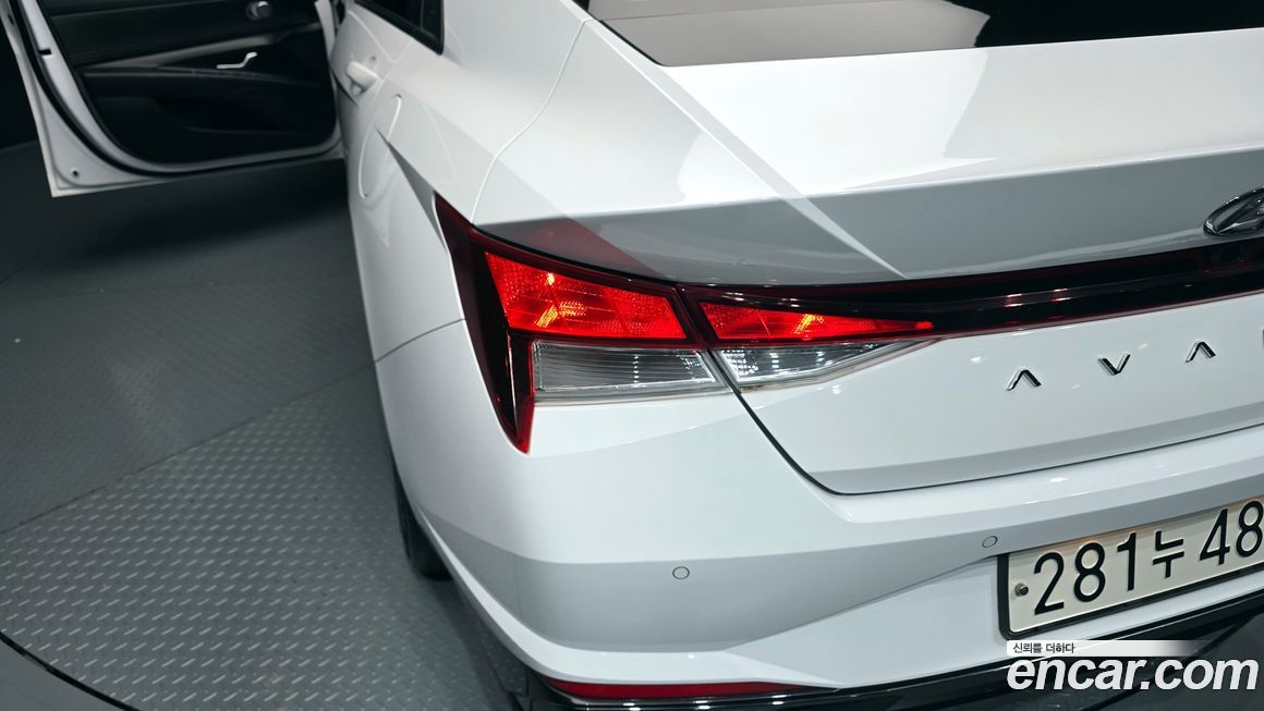Hyundai AVANTE 2021