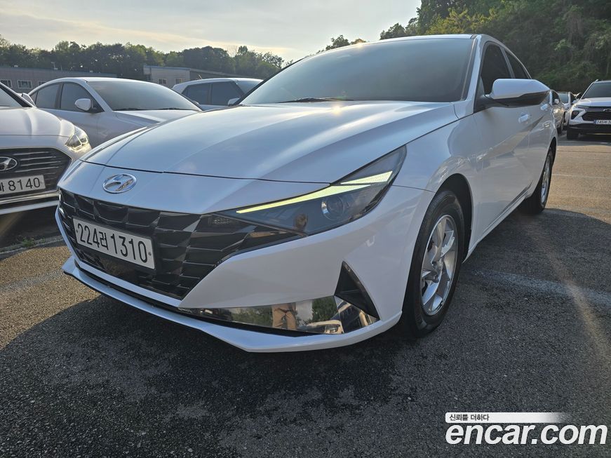 Hyundai AVANTE 2022